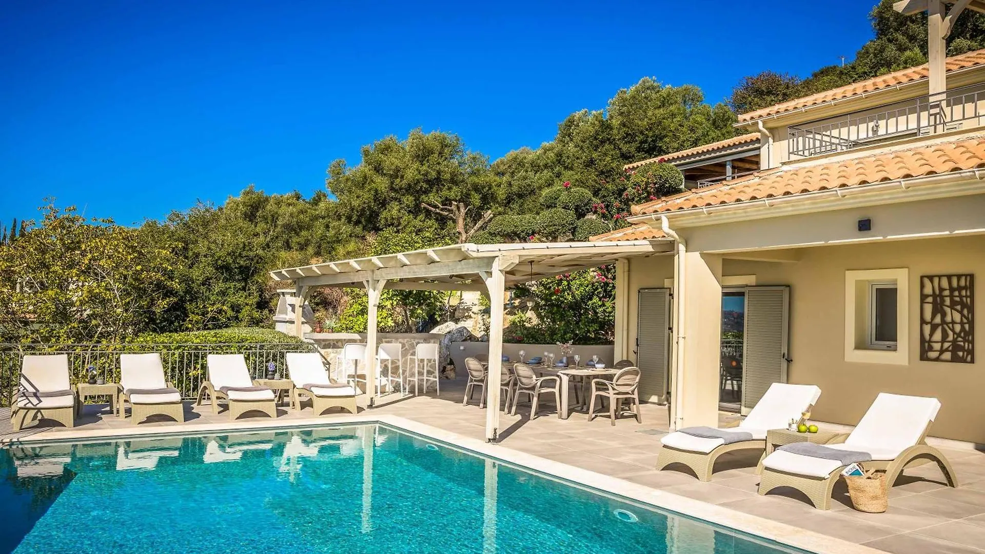 Villa Lemoni トラペザキ ギリシャ